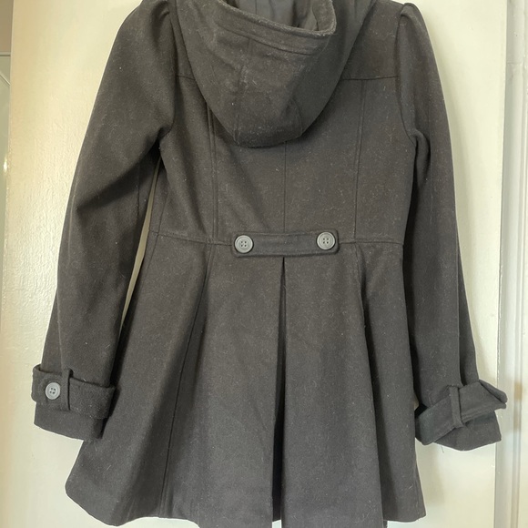 Black coat size small - Picture 2 of 2